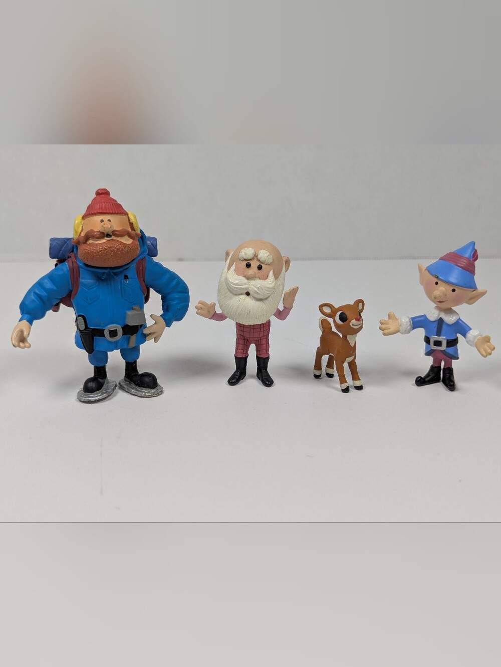 2003 Rudolph Playing Mantis 4 Pc Figure Yukon Cornelius Santa Rudolph Boy Elf